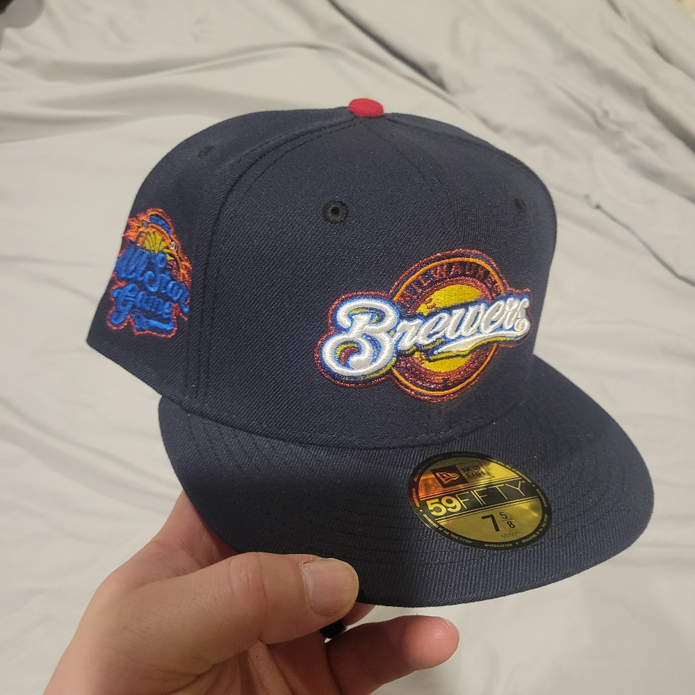 New Era Brewers Navy Blue Cap size.    7 5/8